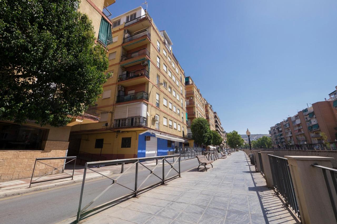 Apartamento Ribera Del Genil Centro Granada Ngoại thất bức ảnh